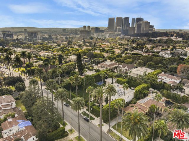 707 N Bedford Drive, Beverly Hills, CA 90210