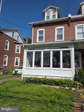 45 BLAKE AVE, Jenkintown, PA 19046