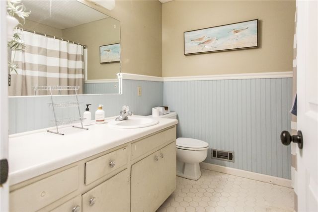 1708 City Blvd, Waycross, GA 31501