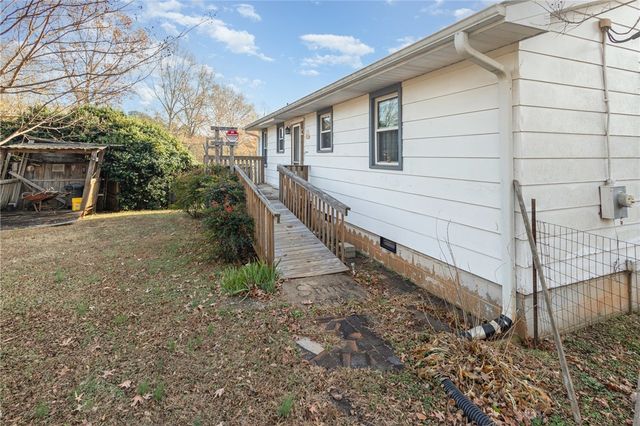 231 Roanoke Road, Liberty, SC 29657