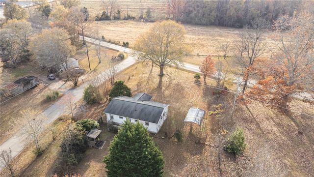 231 Roanoke Road, Liberty, SC 29657