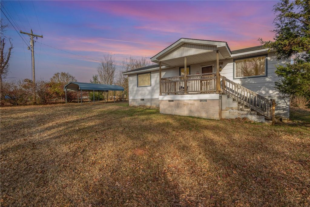 231 Roanoke Road, Liberty, SC 29657