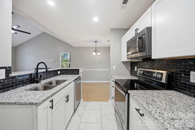 106 Moonflower Court, Mooresville, NC 28115