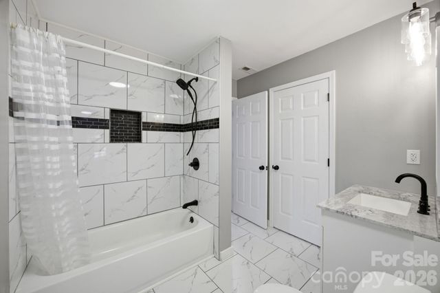 106 Moonflower Court, Mooresville, NC 28115