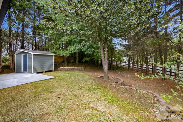 106 Moonflower Court, Mooresville, NC 28115