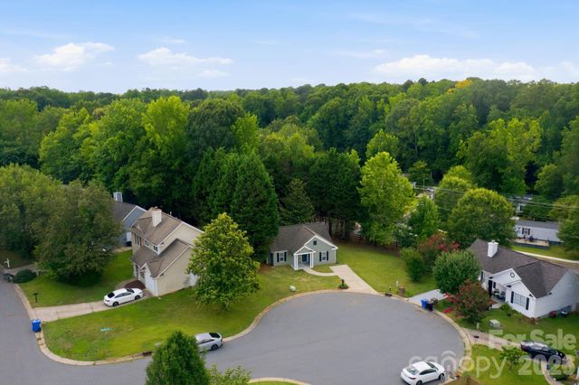 106 Moonflower Court, Mooresville, NC 28115
