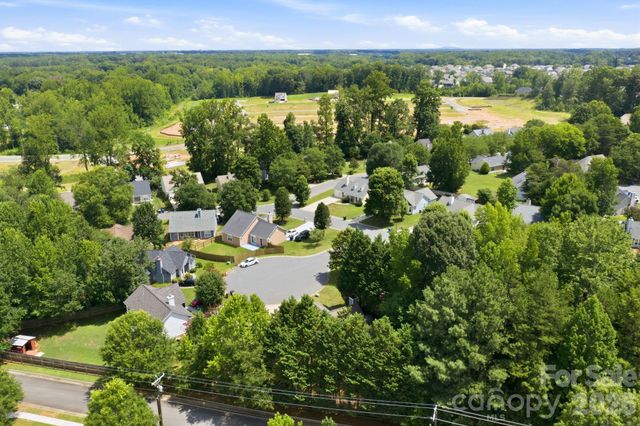 106 Moonflower Court, Mooresville, NC 28115