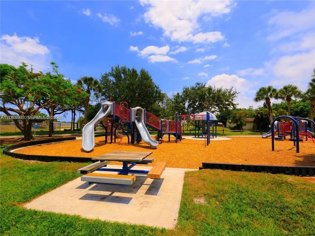 4906 Serafica Dr 7, Lake Worth, FL 33461