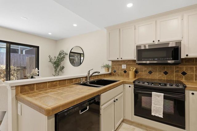 582 Valeri Ruth Court, Santa Clara, CA 95050