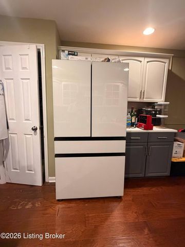 5312 Silver Wing Blvd, Louisville, KY 40241