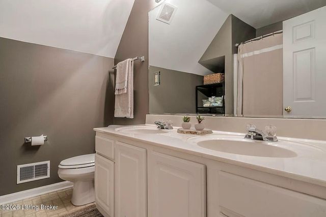 5312 Silver Wing Blvd, Louisville, KY 40241