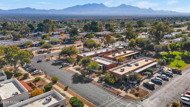 341 W Camino Penasco Apt B, Green Valley, AZ 85614