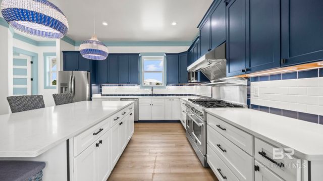 927 Heron Point Drive, Gulf Shores, AL 36542