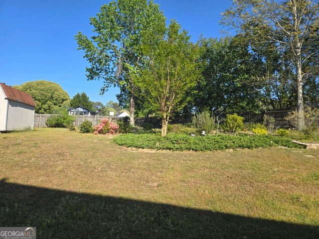 1613 Amhearst Oaks Court, Lawrenceville, GA 30043