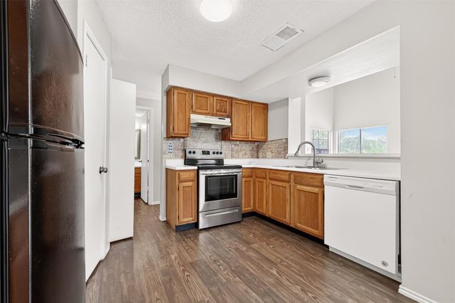 13823 Royal Oak Street, Houston, TX 77083