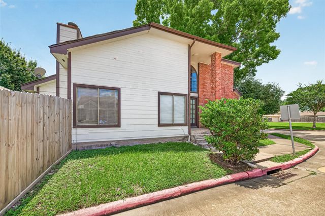 13823 Royal Oak Street, Houston, TX 77083