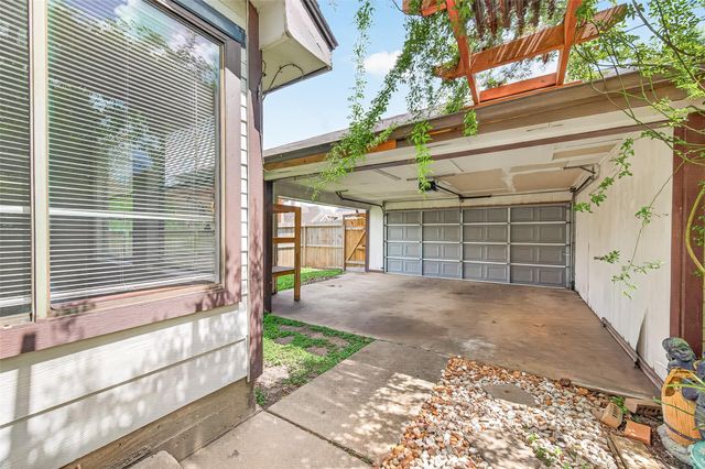 13823 Royal Oak Street, Houston, TX 77083