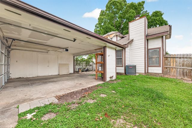 13823 Royal Oak Street, Houston, TX 77083