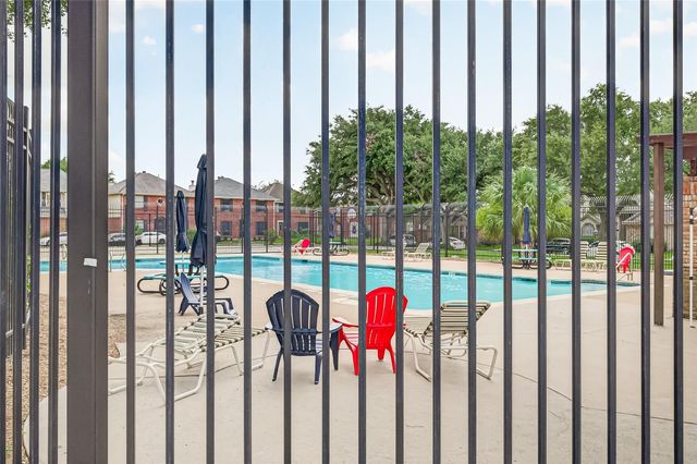 13823 Royal Oak Street, Houston, TX 77083