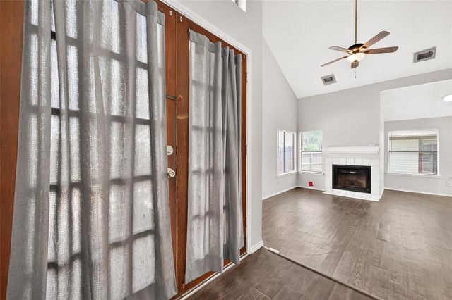 13823 Royal Oak Street, Houston, TX 77083