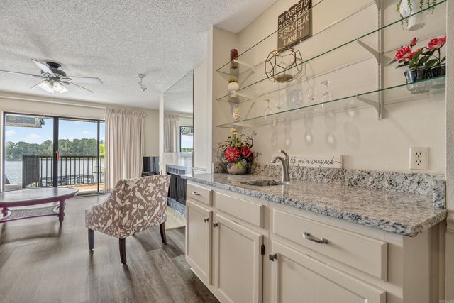 5371 Central Ave Unit 5L, Hot Springs, AR 71913