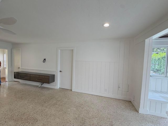204 S Seacrest Circle, Delray Beach, FL 33444