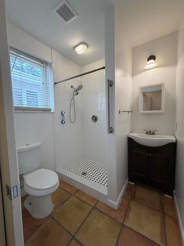 204 S Seacrest Circle, Delray Beach, FL 33444