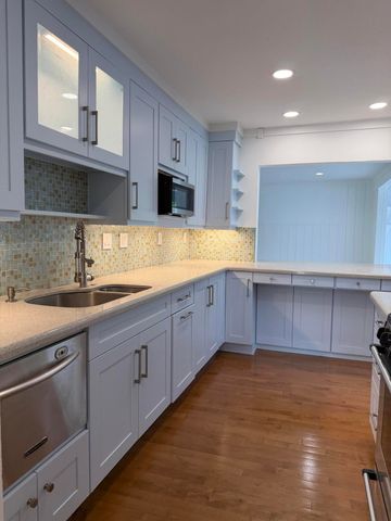 204 S Seacrest Circle, Delray Beach, FL 33444