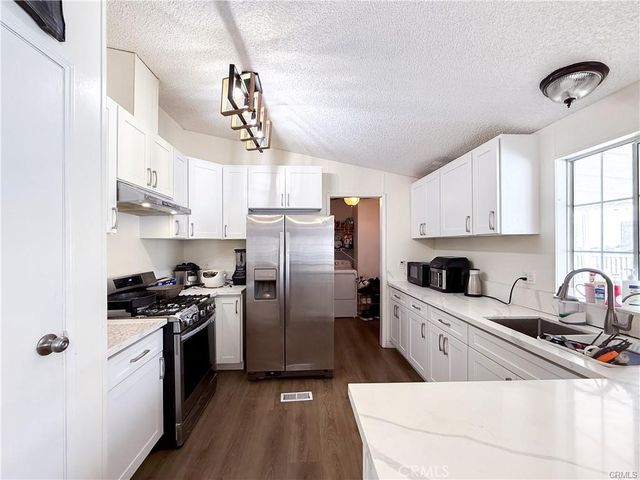 1855 E Riverside Dr 130, Ontario, CA 91761