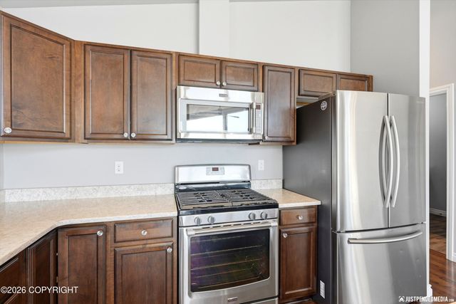 1201 Northpointe Bluff Drive, Anchorage, AK 99501