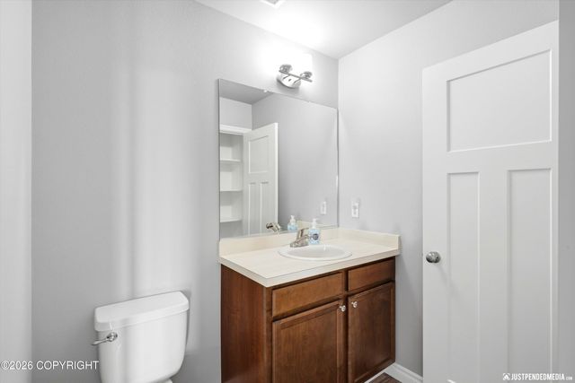 1201 Northpointe Bluff Drive, Anchorage, AK 99501