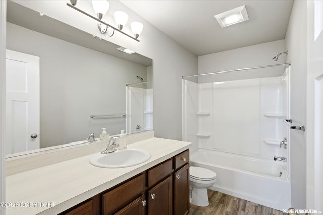 1201 Northpointe Bluff Drive, Anchorage, AK 99501