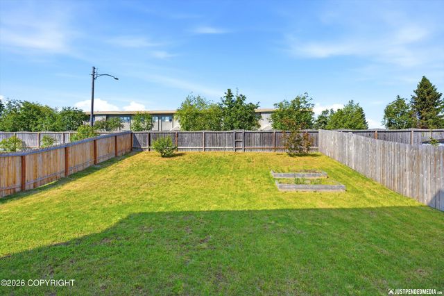 1201 Northpointe Bluff Drive, Anchorage, AK 99501