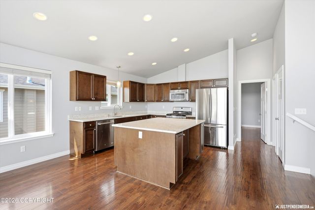 1201 Northpointe Bluff Drive, Anchorage, AK 99501