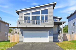1201 Northpointe Bluff Drive, Anchorage, AK 99501