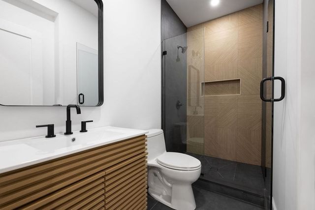 1597 Centre St. 1597, Newton, MA 02461