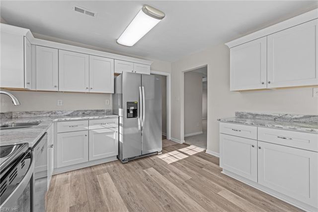 3709 Woodmere DR, Portsmouth, VA 23703