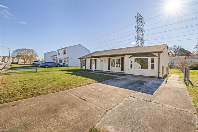 3709 Woodmere DR, Portsmouth, VA 23703