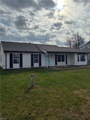 3709 Woodmere DR, Portsmouth, VA 23703