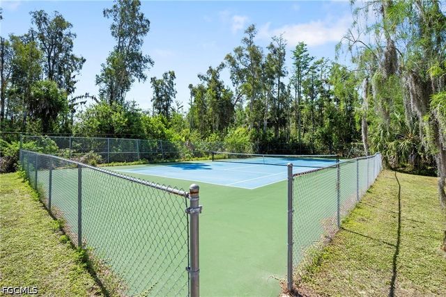 6268 Foxfire LN, Fort Myers, FL 33912