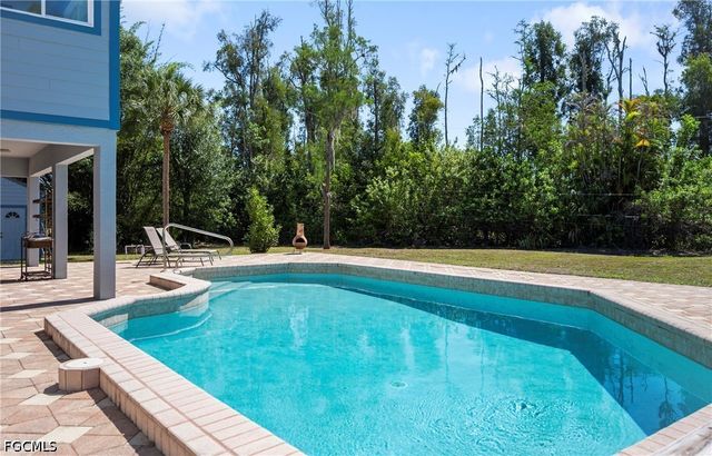 6268 Foxfire LN, Fort Myers, FL 33912