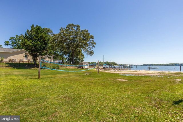 421 EDGEWATER RD, Pasadena, MD 21122
