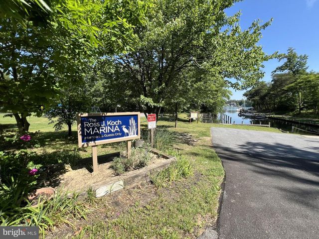 421 EDGEWATER RD, Pasadena, MD 21122