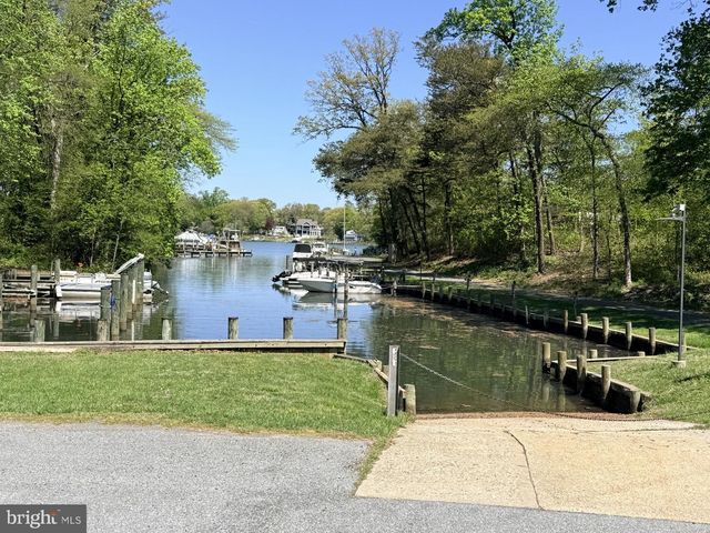 421 EDGEWATER RD, Pasadena, MD 21122