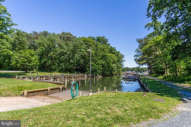 421 EDGEWATER RD, Pasadena, MD 21122