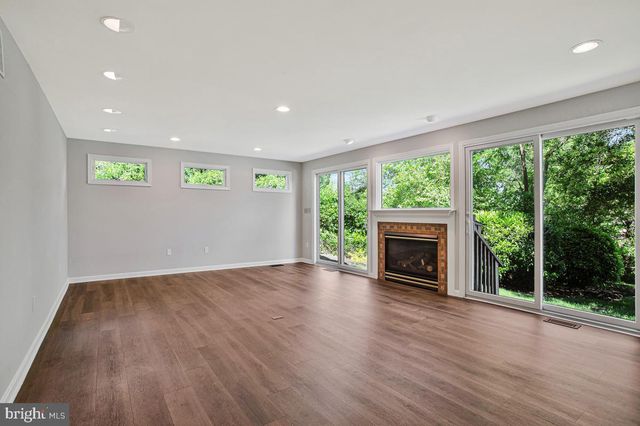 421 EDGEWATER RD, Pasadena, MD 21122