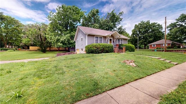 6100 Long Avenue, Shawnee, KS 66216