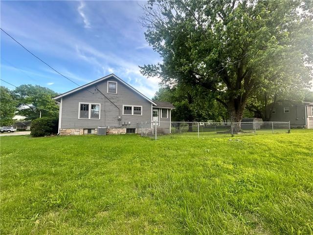 6100 Long Avenue, Shawnee, KS 66216
