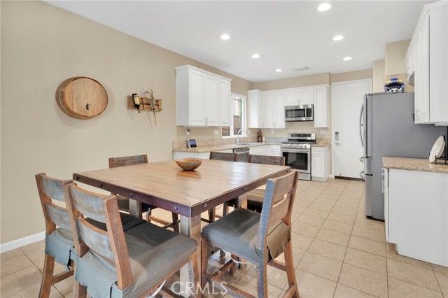 16597 Gala Avenue, Fontana, CA 92337