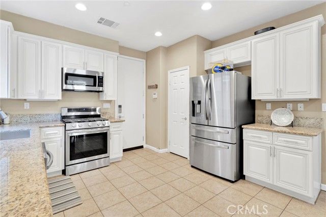 16597 Gala Avenue, Fontana, CA 92337